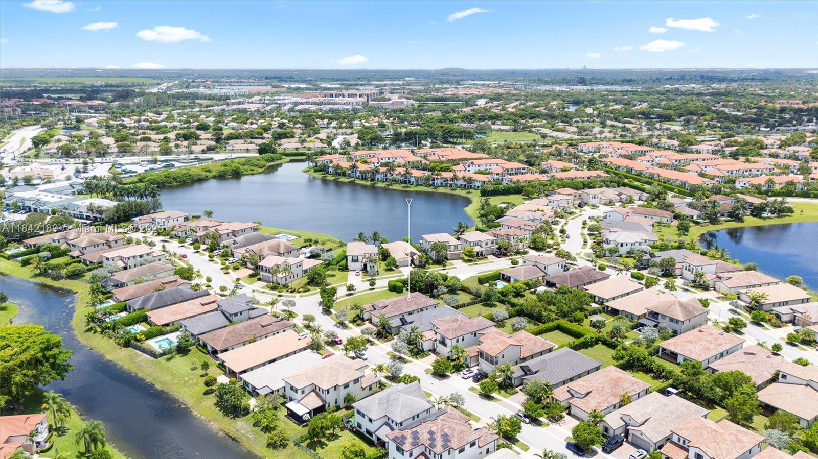 PEMBROKE LAKES SOUTH - Residential