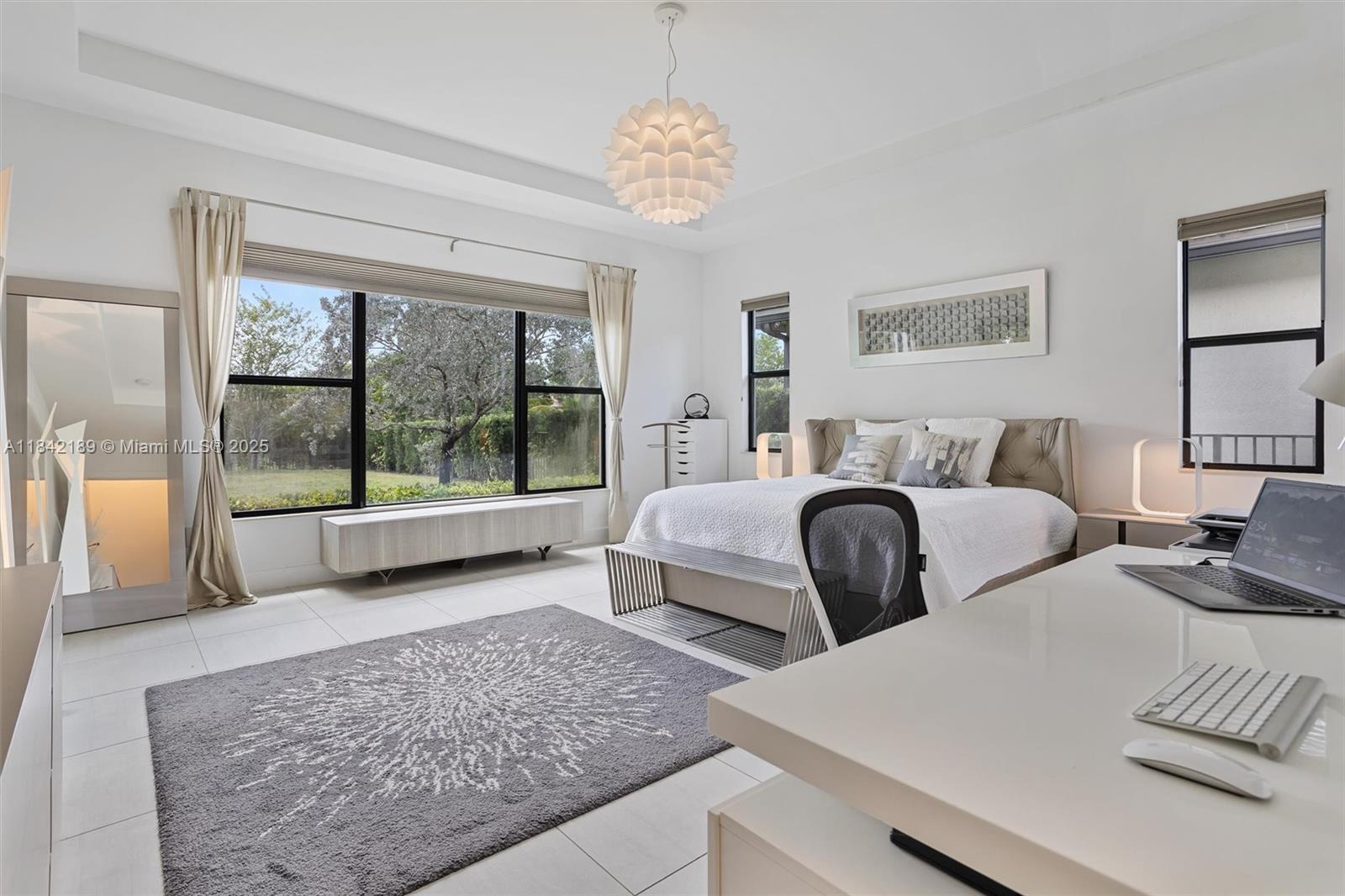 PEMBROKE LAKES SOUTH - Residential