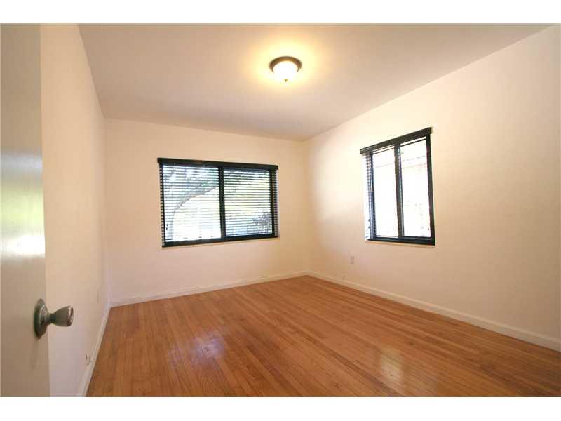 HOLLEMAN PARK - Residential Lease