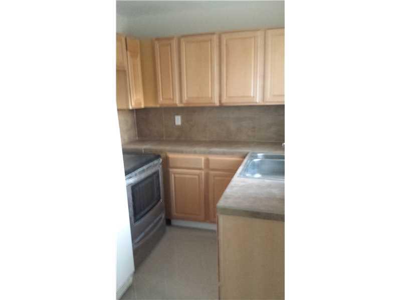 36 55 39 SO MIAMI HGTS MA - Residential