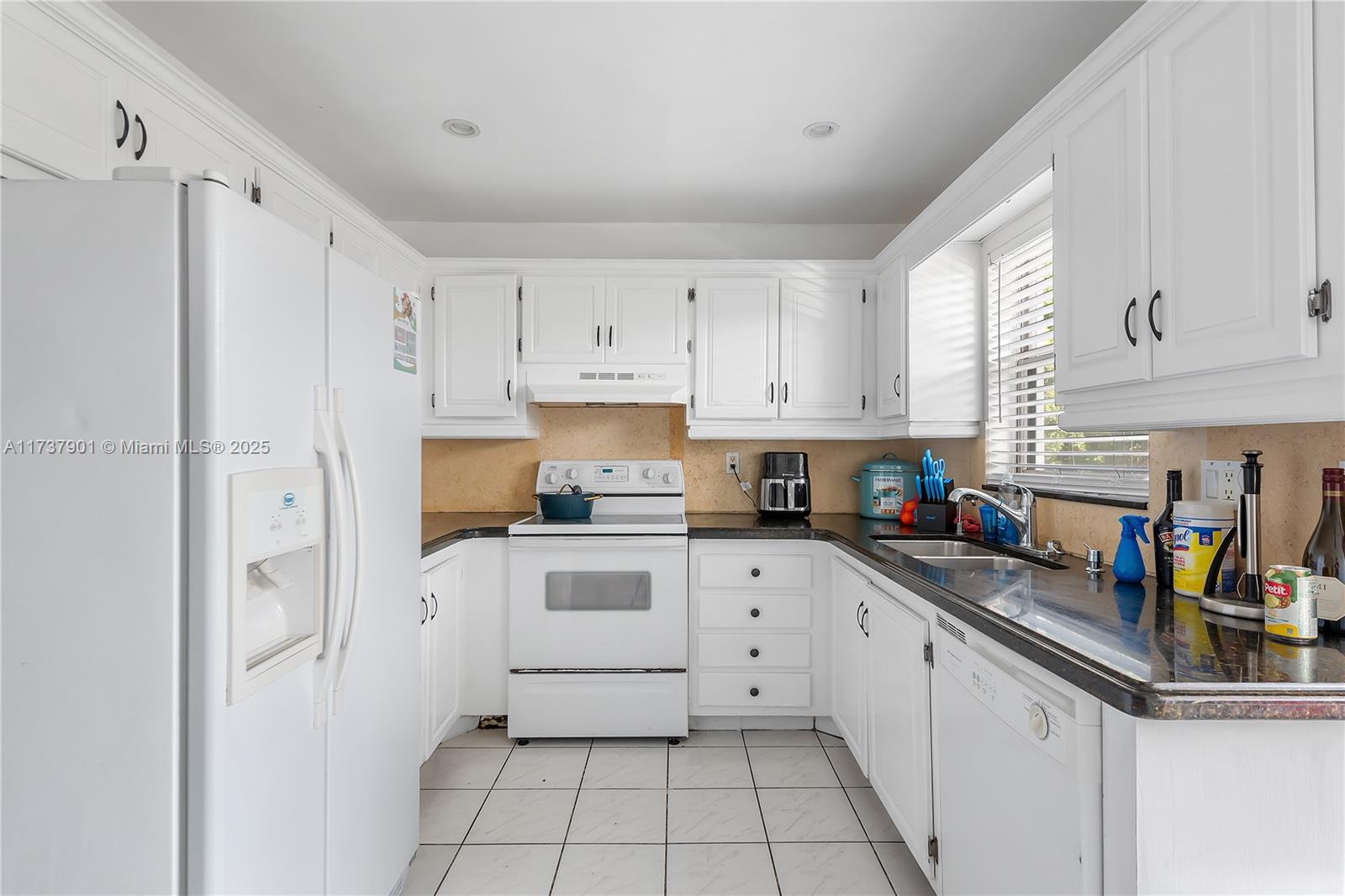 222 SW 1st St H-6