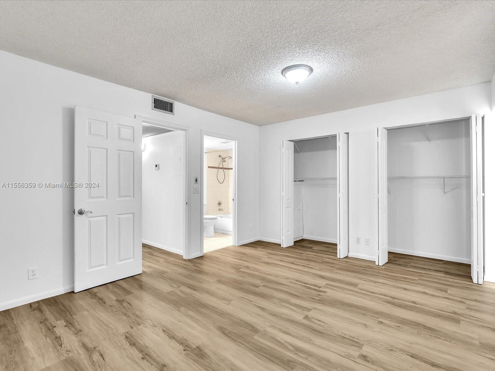 IVANHOE WEST - Residential