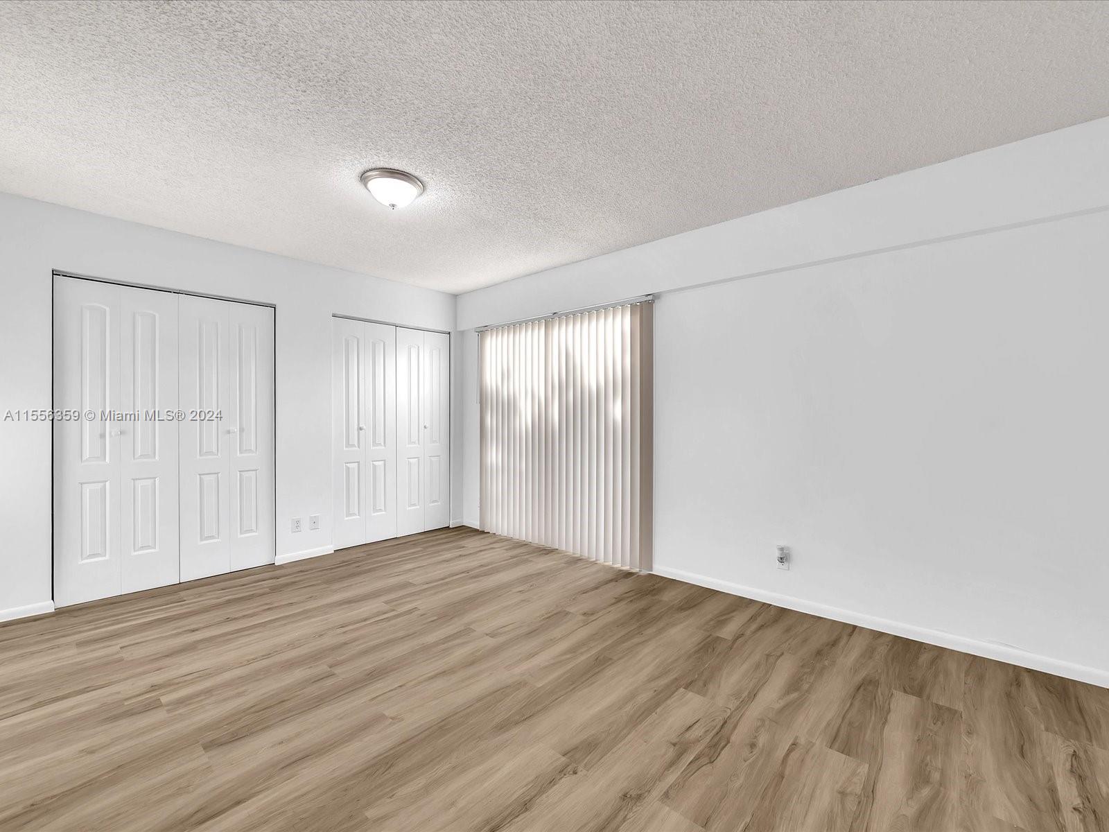 IVANHOE WEST - Residential