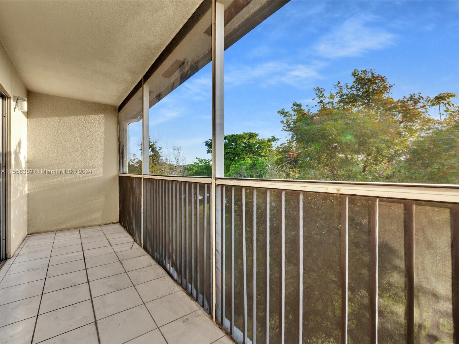 IVANHOE WEST - Residential