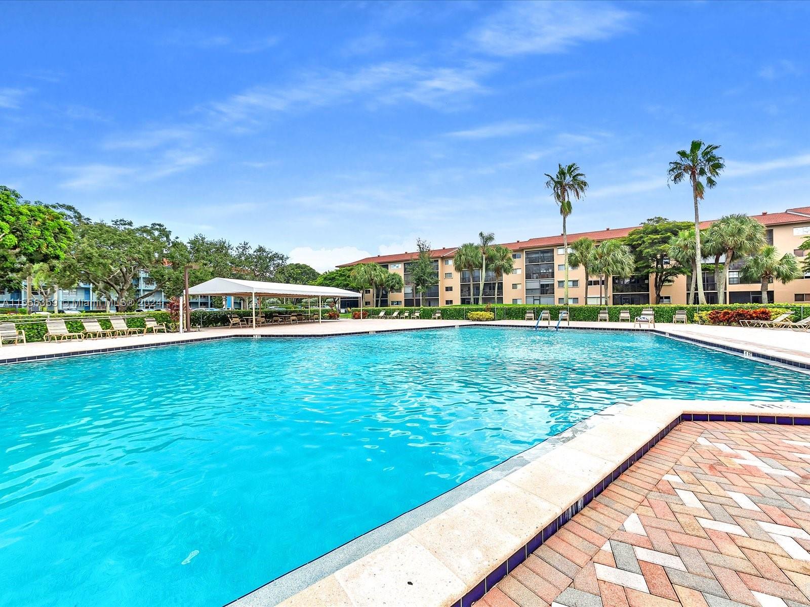 IVANHOE WEST - Residential