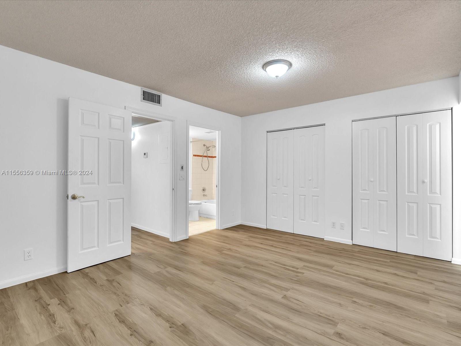 IVANHOE WEST - Residential