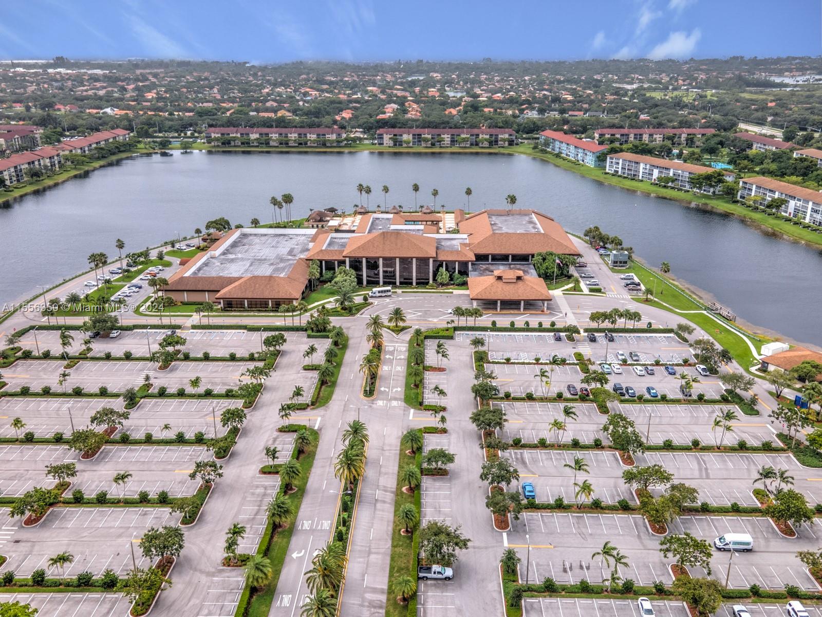 IVANHOE WEST - Residential