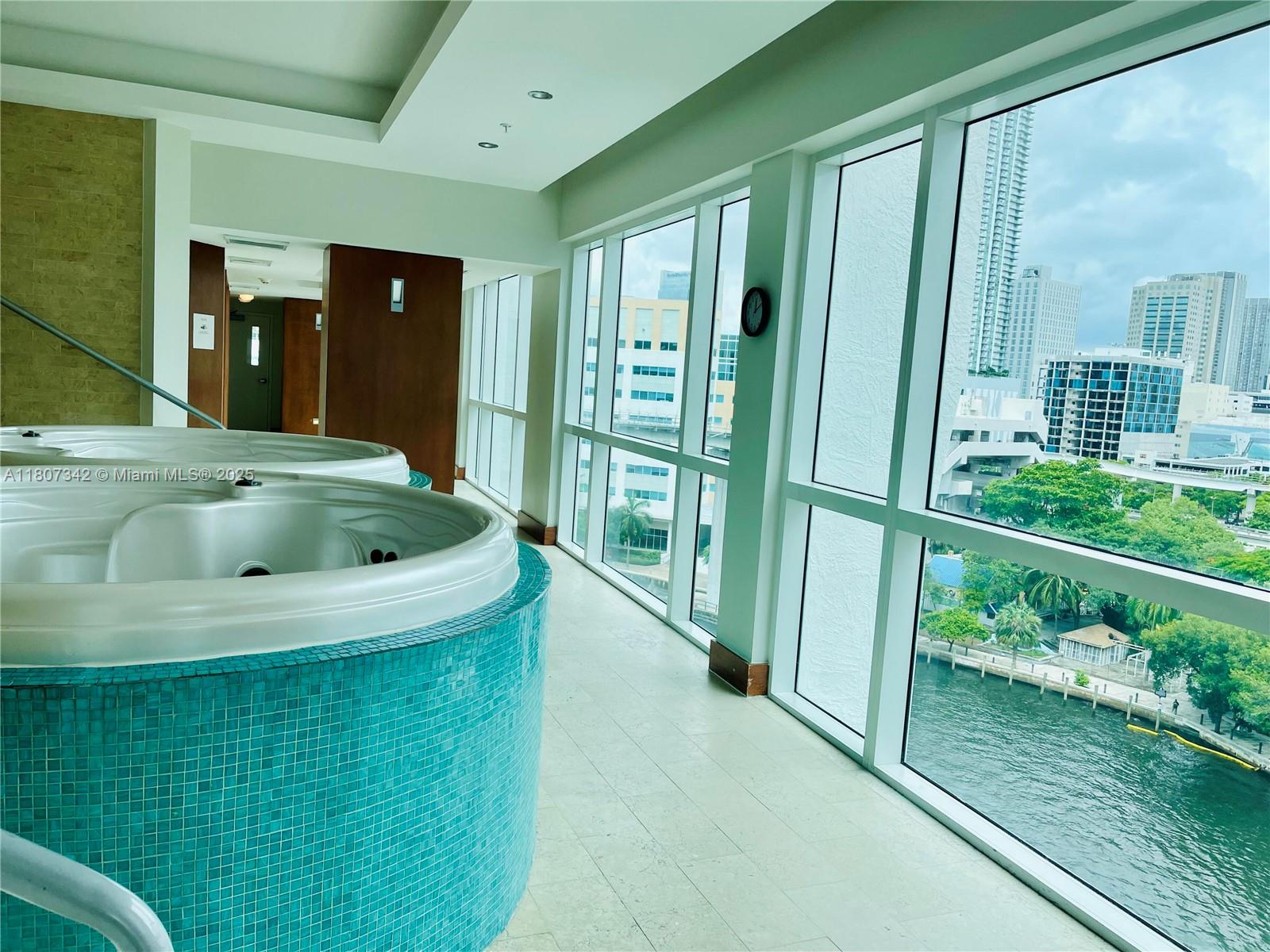 BRICKELL ON THE RIVER S T - Residential