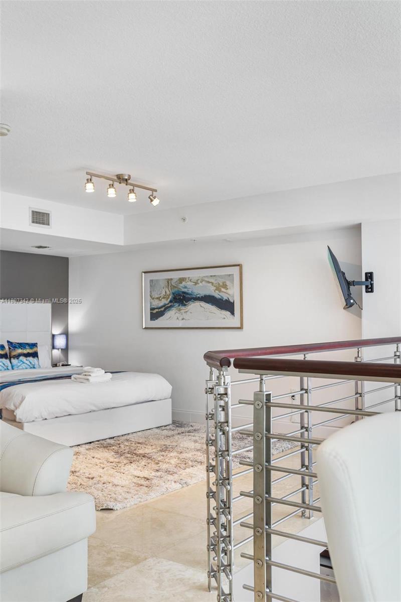 BRICKELL ON THE RIVER S T - Residential