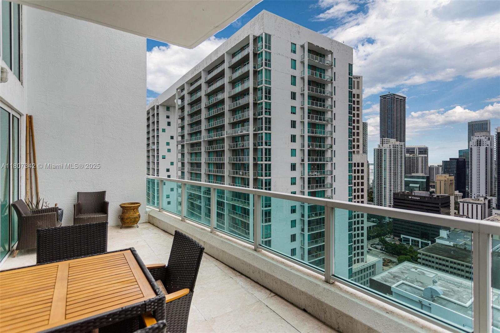 BRICKELL ON THE RIVER S T - Residential