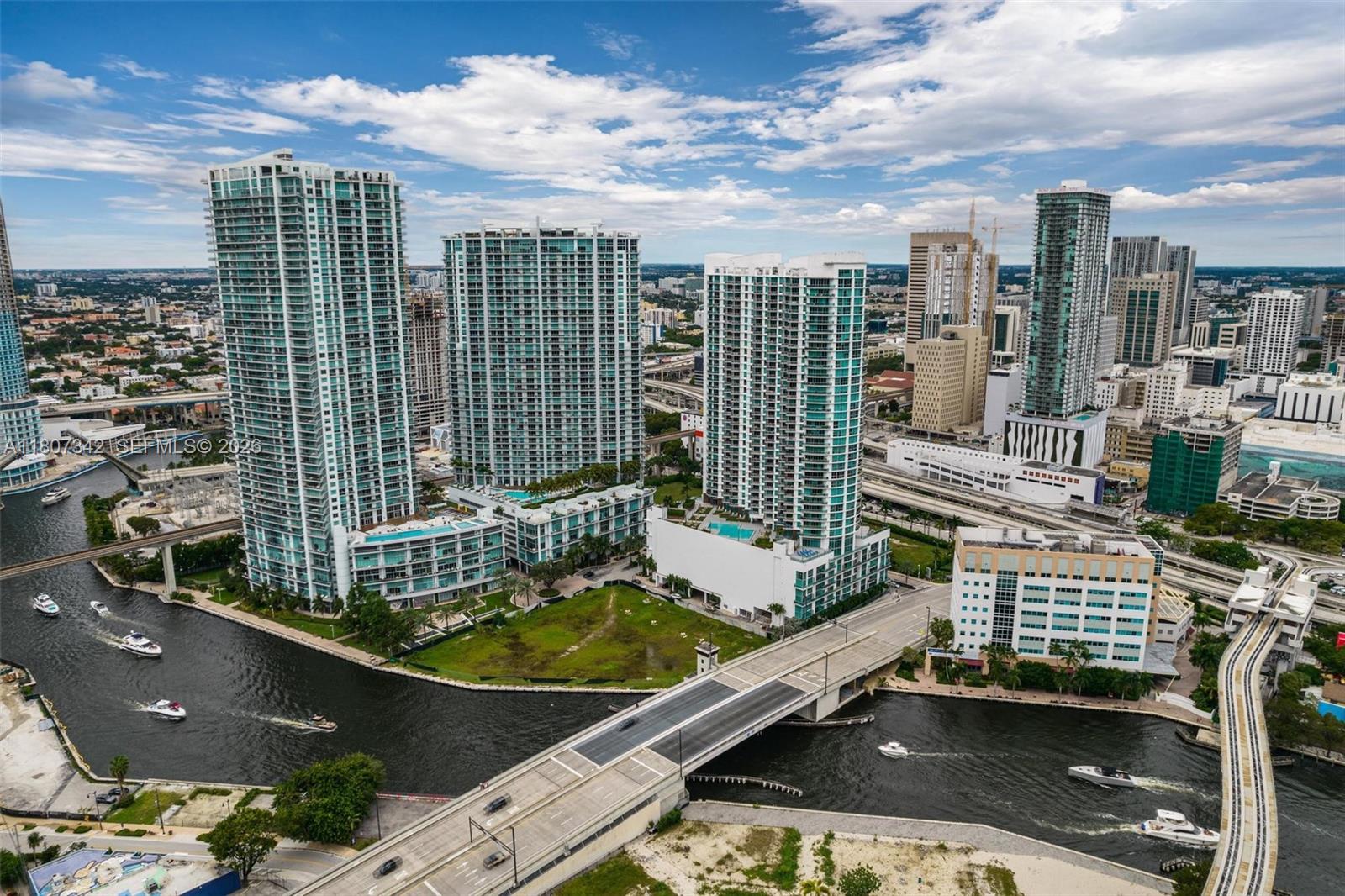 BRICKELL ON THE RIVER S T - Residential