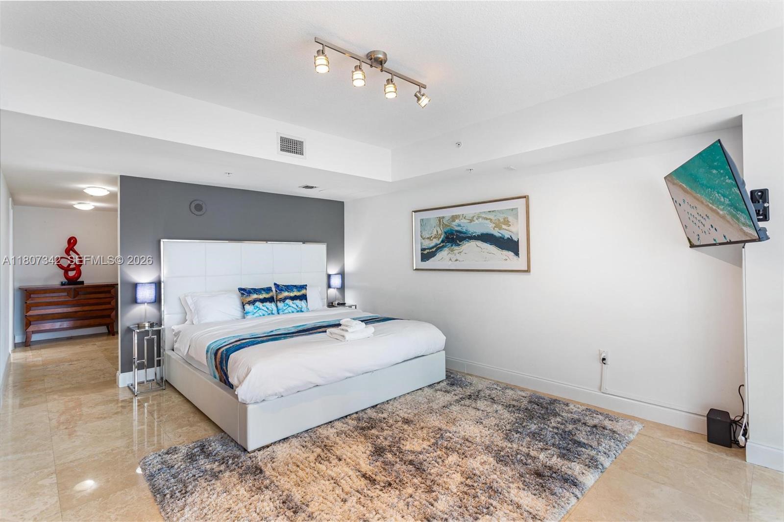 BRICKELL ON THE RIVER S T - Residential