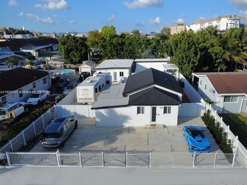 2941 NW 96th St Miami FL 33147