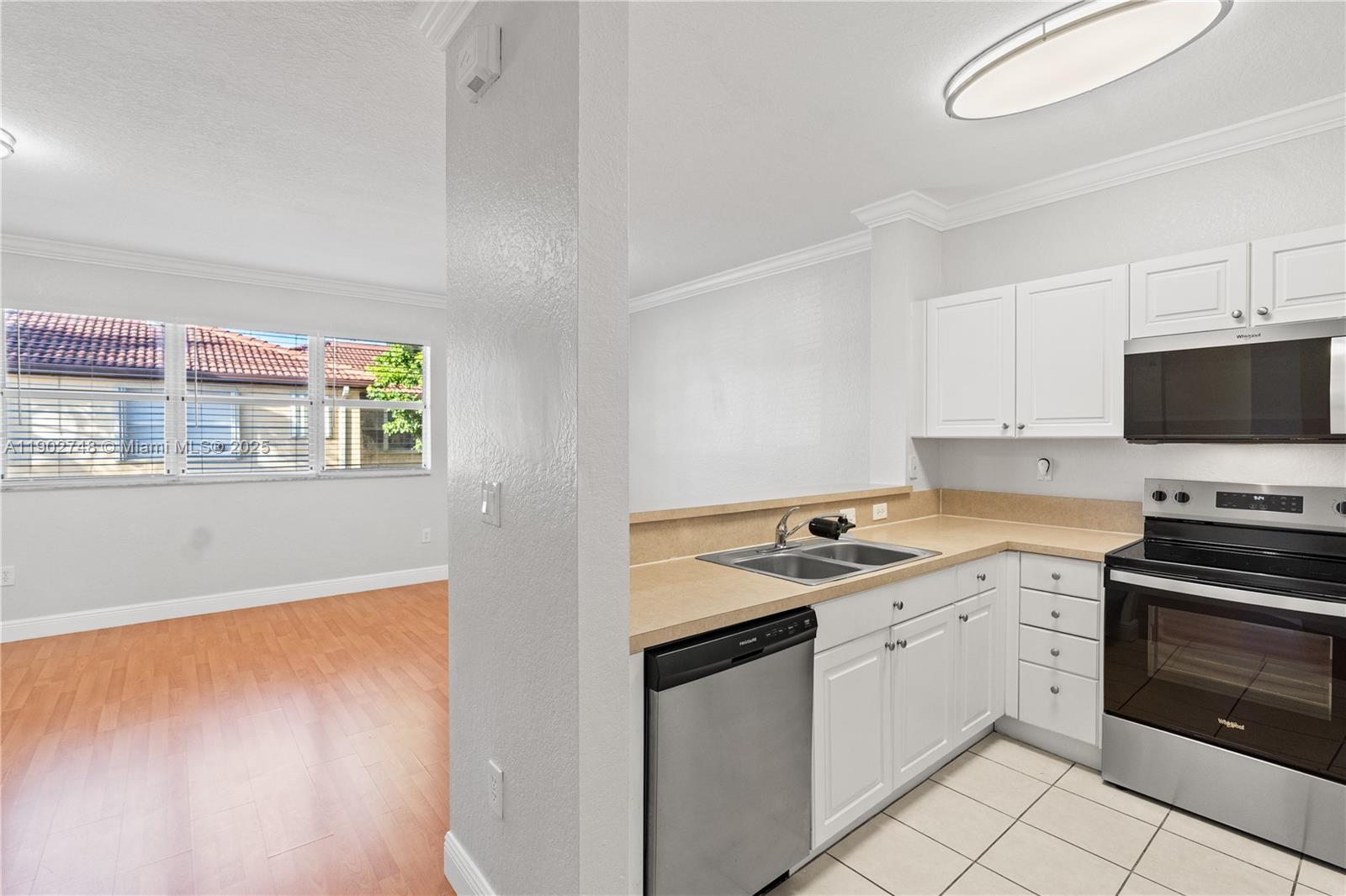 VILLAS AT CARMEL CONDO NO - Residential