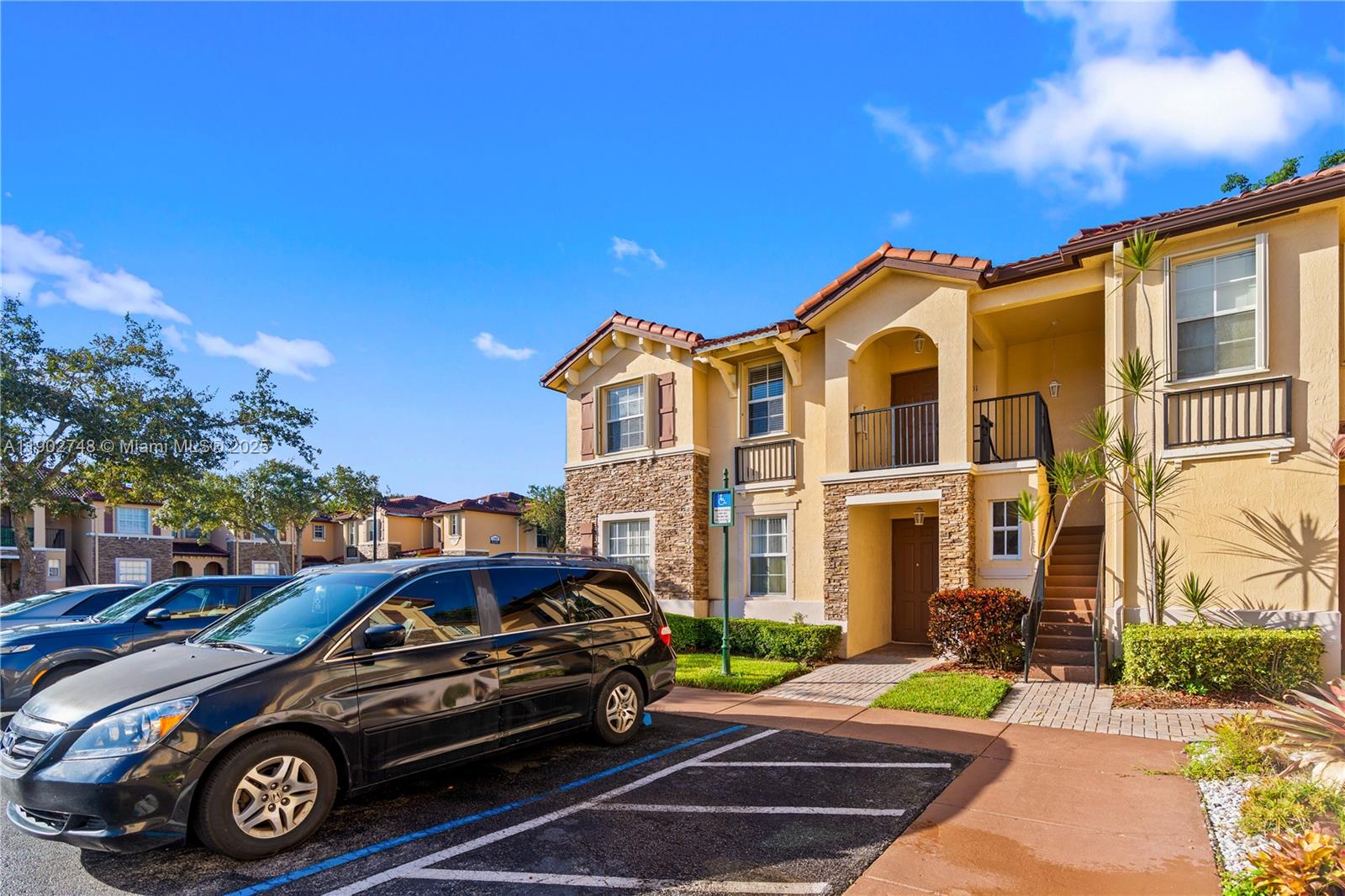 VILLAS AT CARMEL CONDO NO - Residential