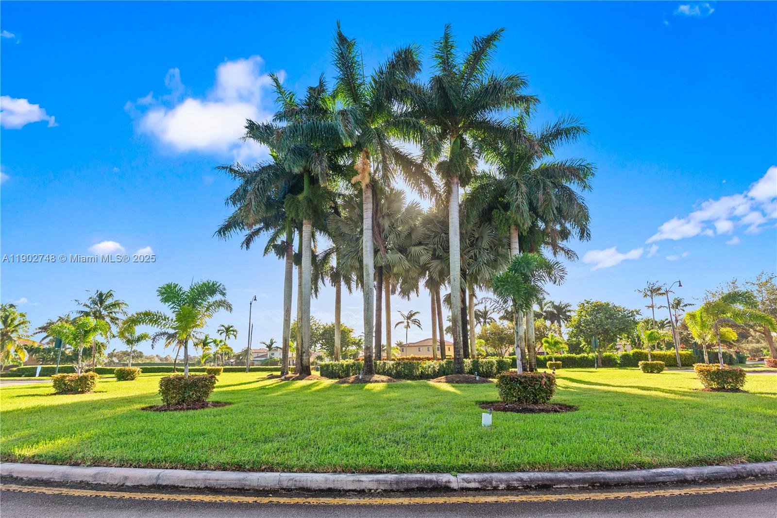 VILLAS AT CARMEL CONDO NO - Residential