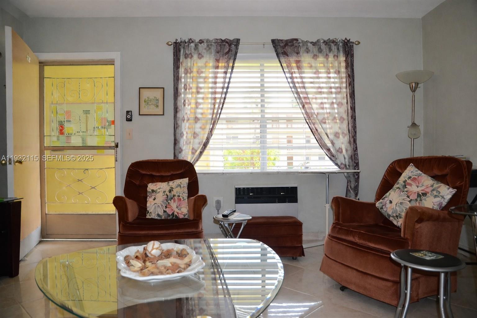 MAR-LEN GARDENS N - Residential