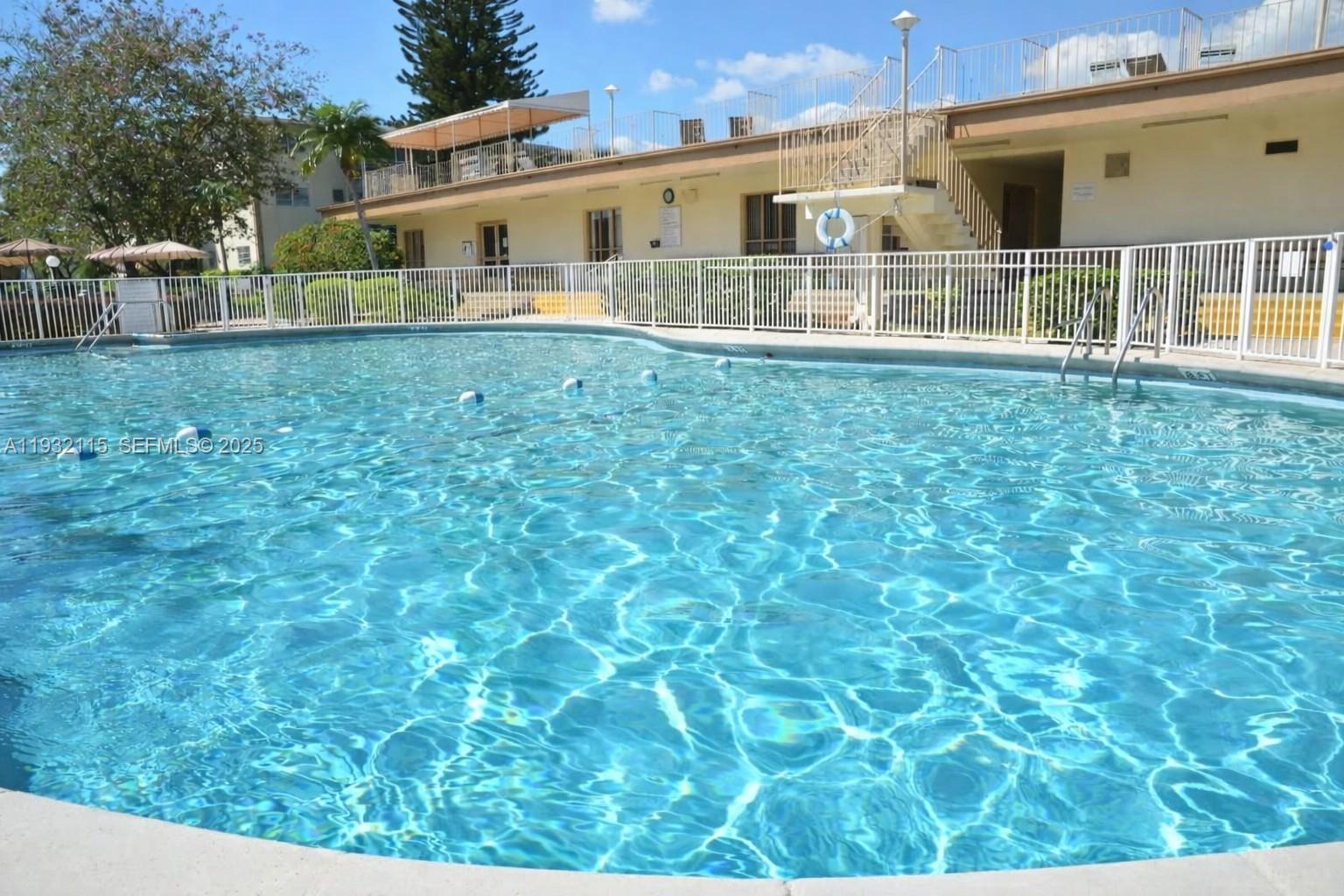 MAR-LEN GARDENS N - Residential