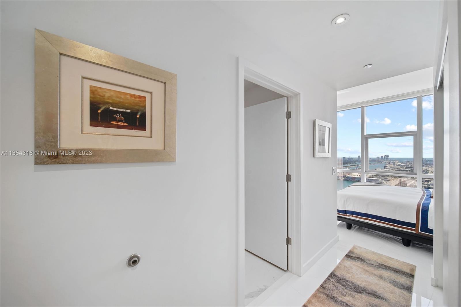 PARAMOUNT MIAMI WORLDCENT - Residential