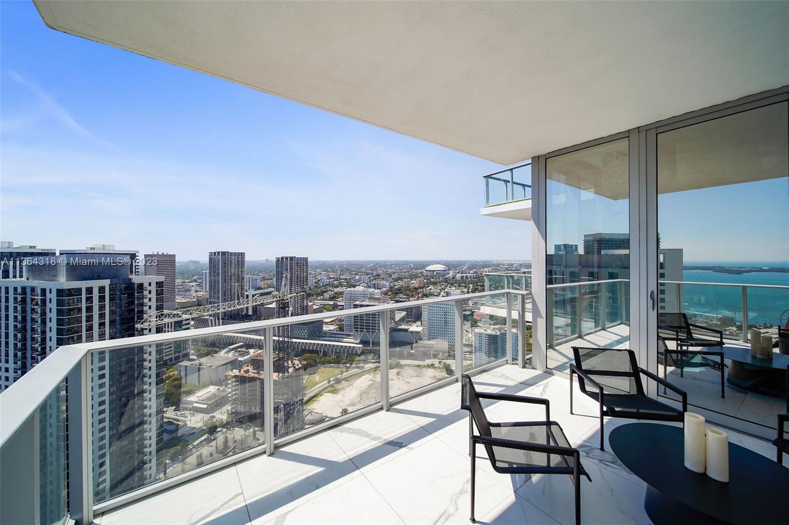 PARAMOUNT MIAMI WORLDCENT - Residential
