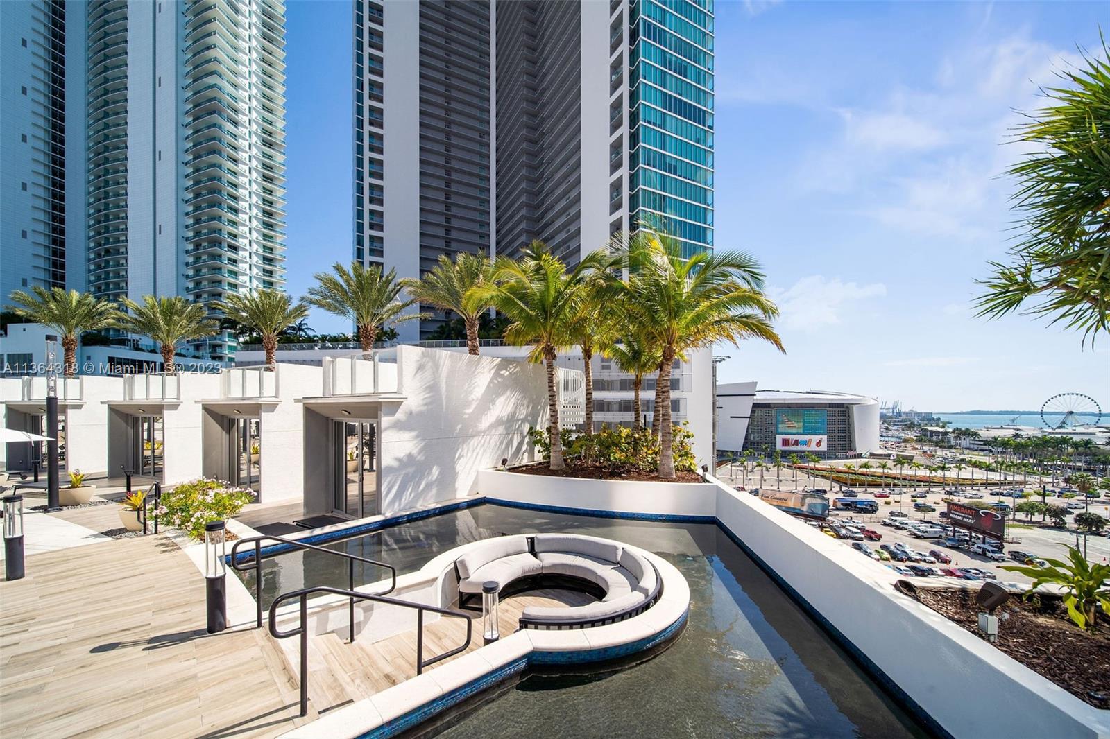 PARAMOUNT MIAMI WORLDCENT - Residential
