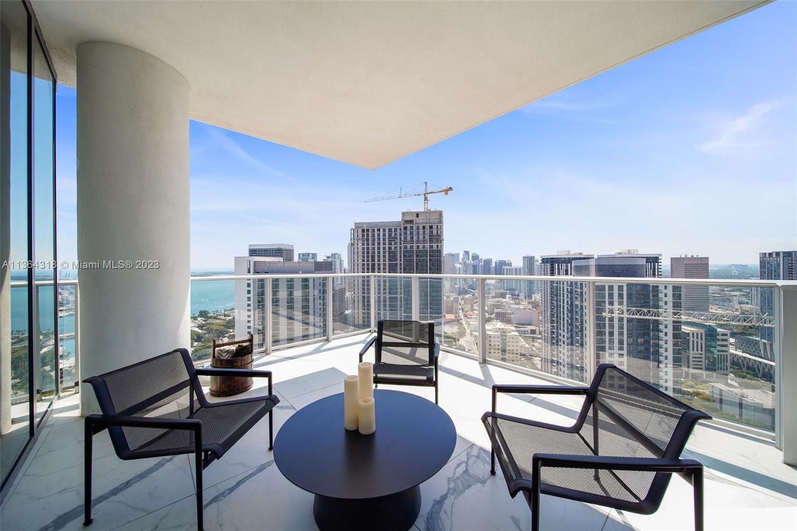 PARAMOUNT MIAMI WORLDCENT - Residential