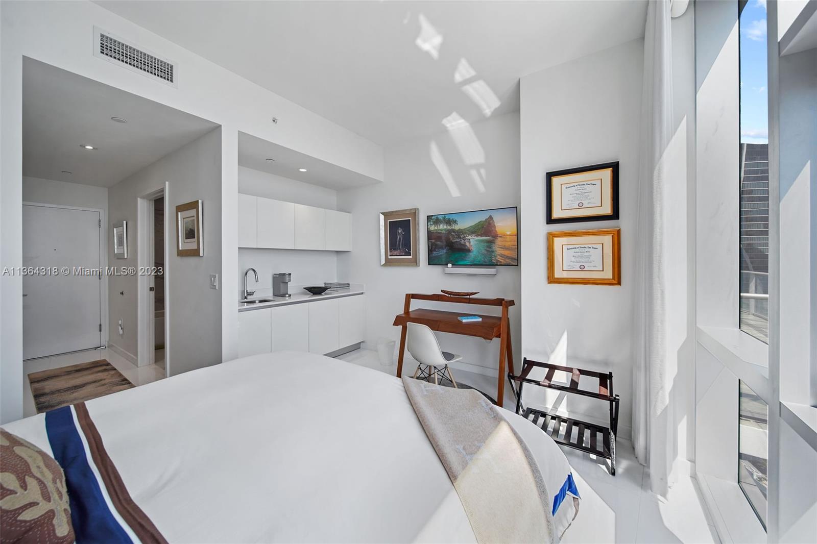 PARAMOUNT MIAMI WORLDCENT - Residential