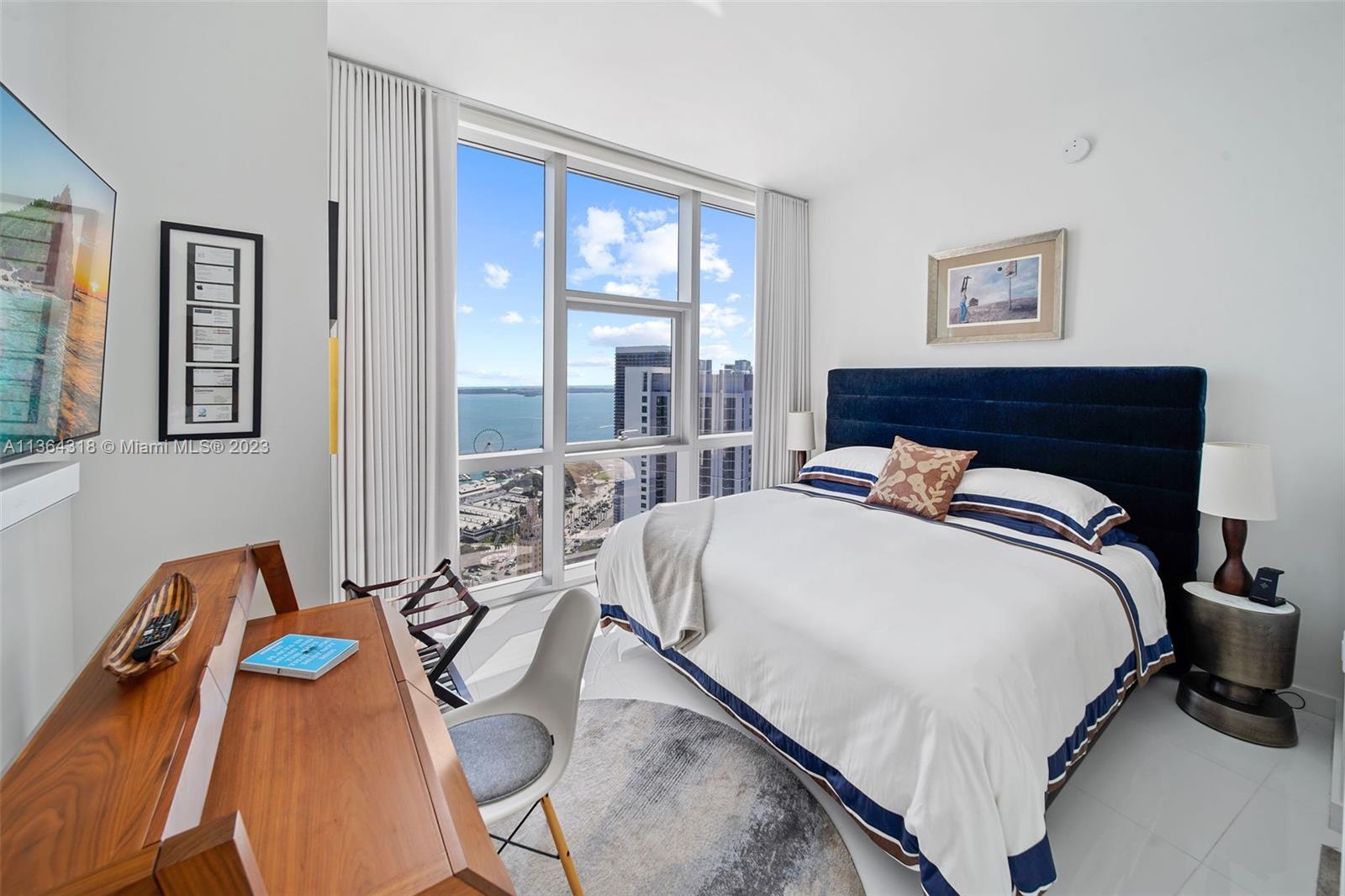 PARAMOUNT MIAMI WORLDCENT - Residential