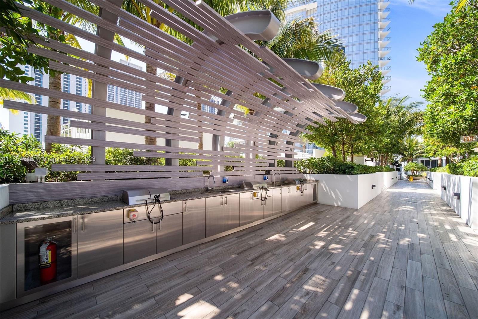 PARAMOUNT MIAMI WORLDCENT - Residential