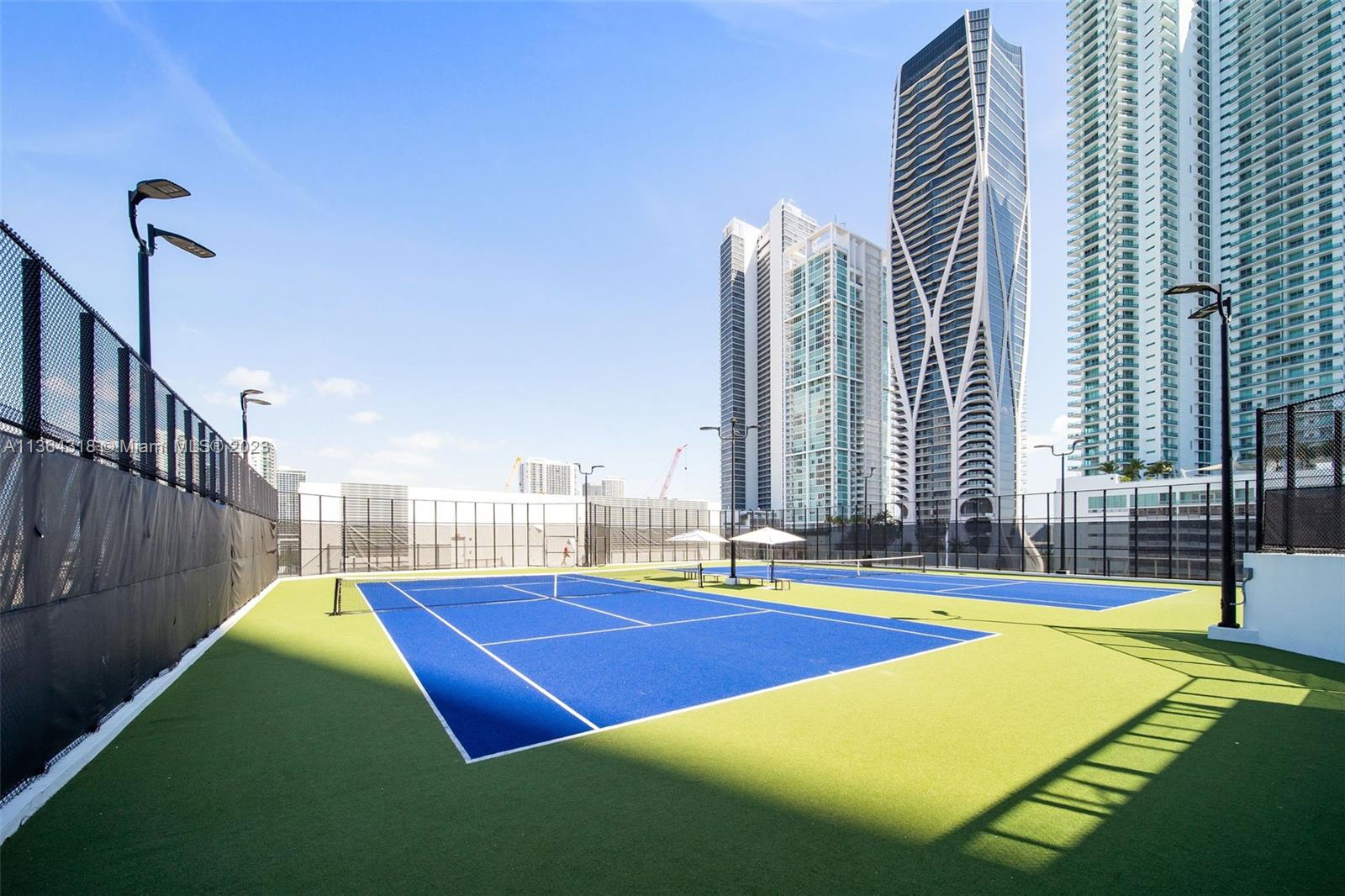 PARAMOUNT MIAMI WORLDCENT - Residential