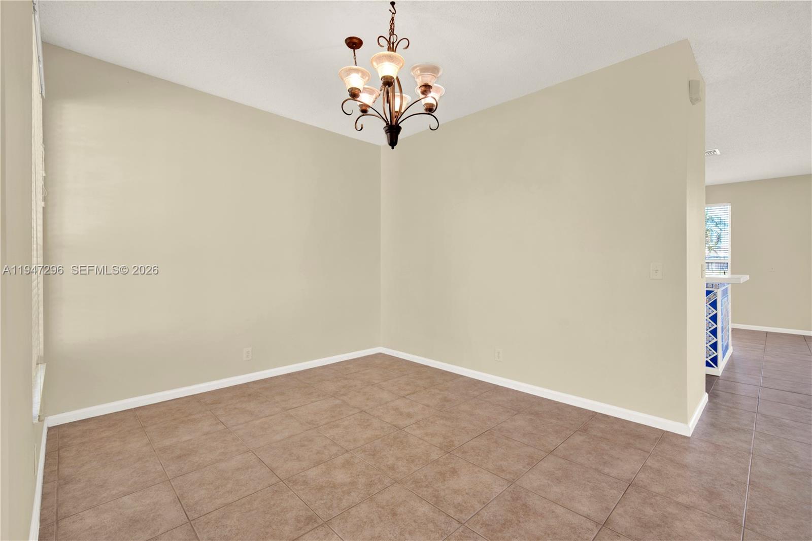 SILVER SHORES - Residential