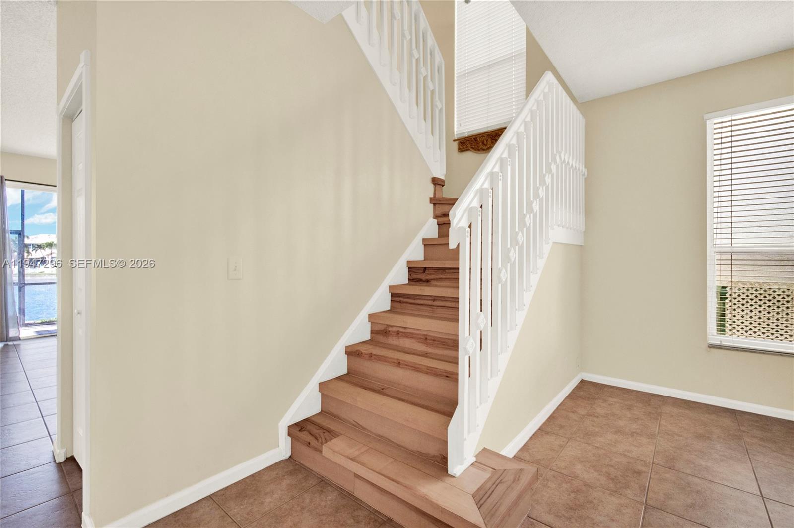 SILVER SHORES - Residential