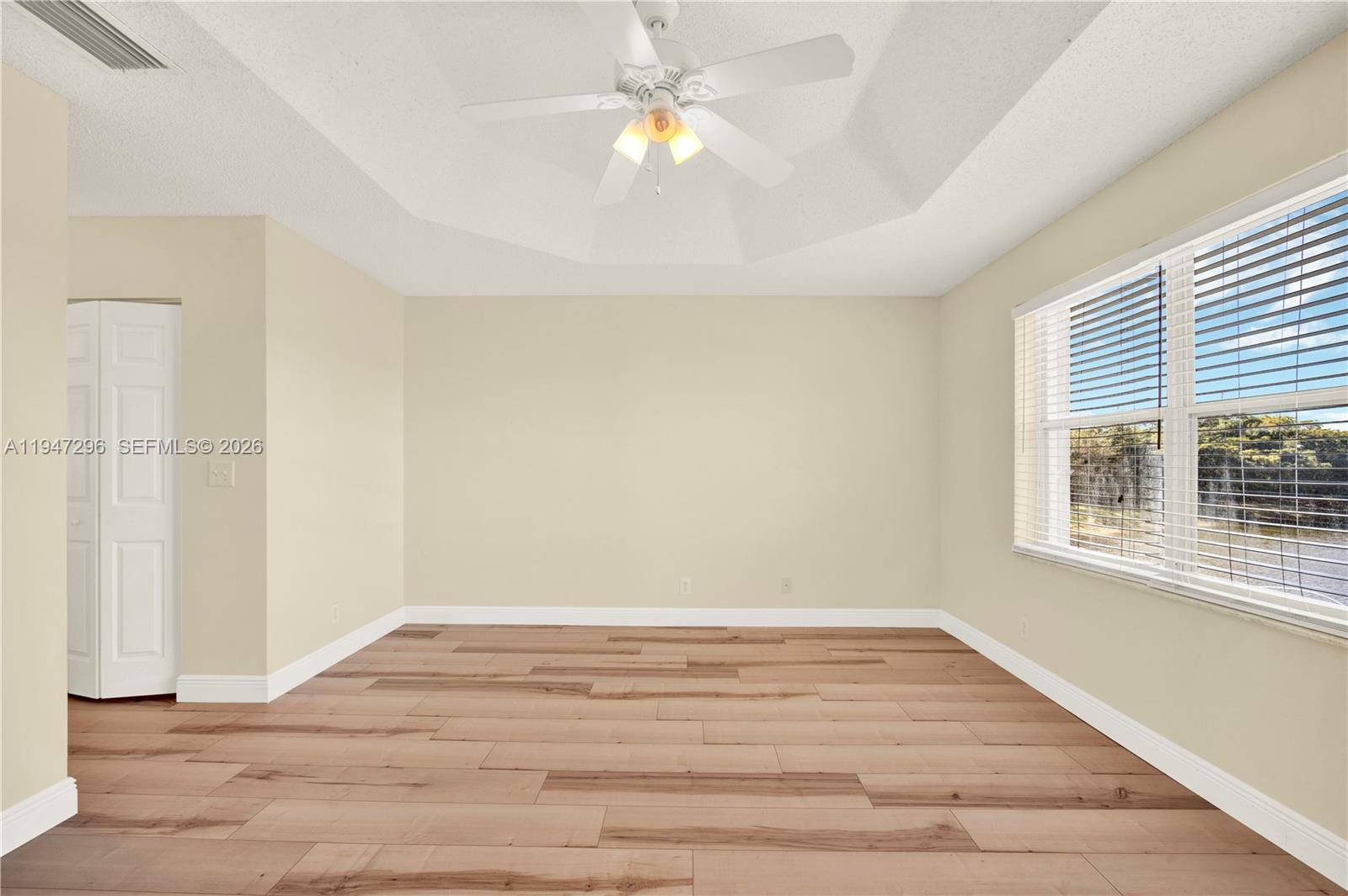 SILVER SHORES - Residential