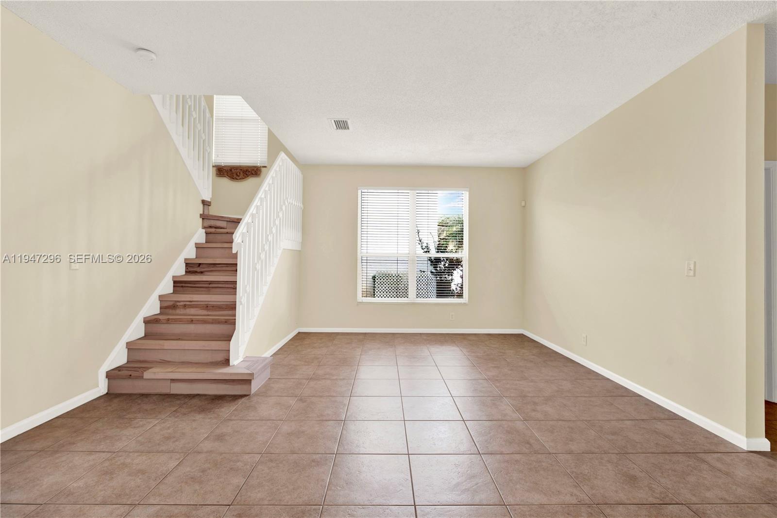 SILVER SHORES - Residential