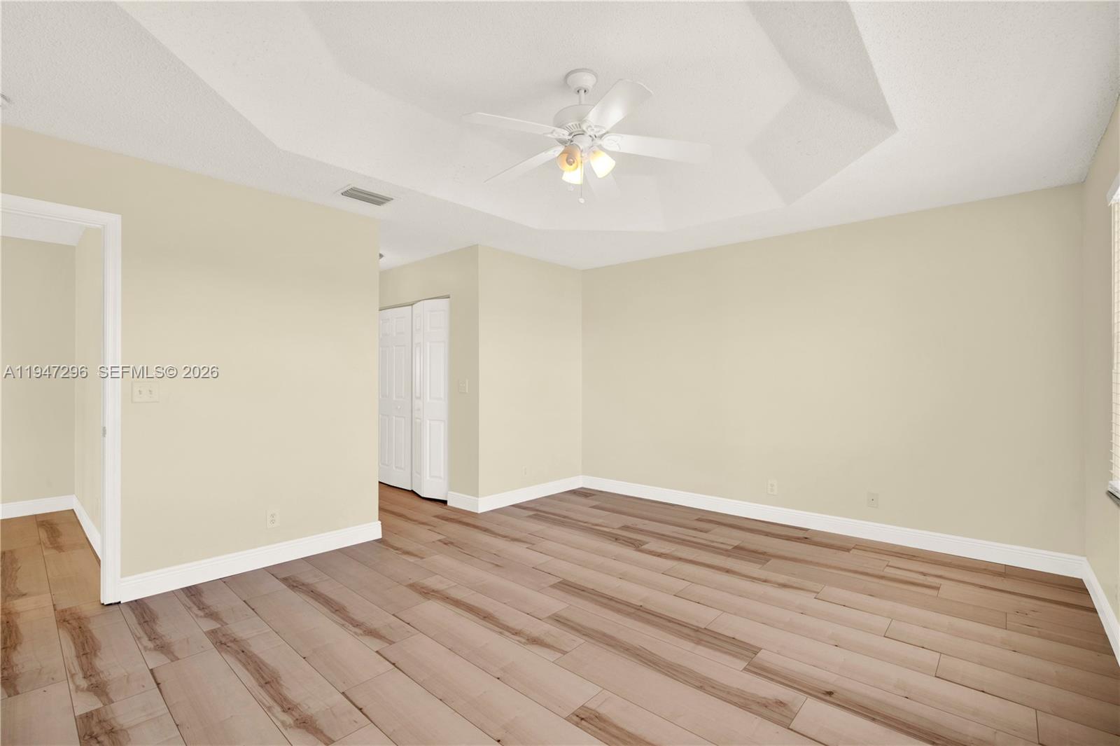 SILVER SHORES - Residential