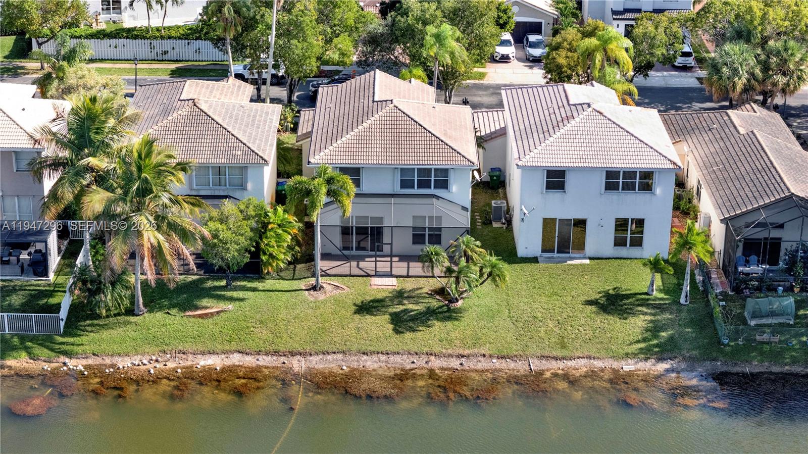 SILVER SHORES - Residential