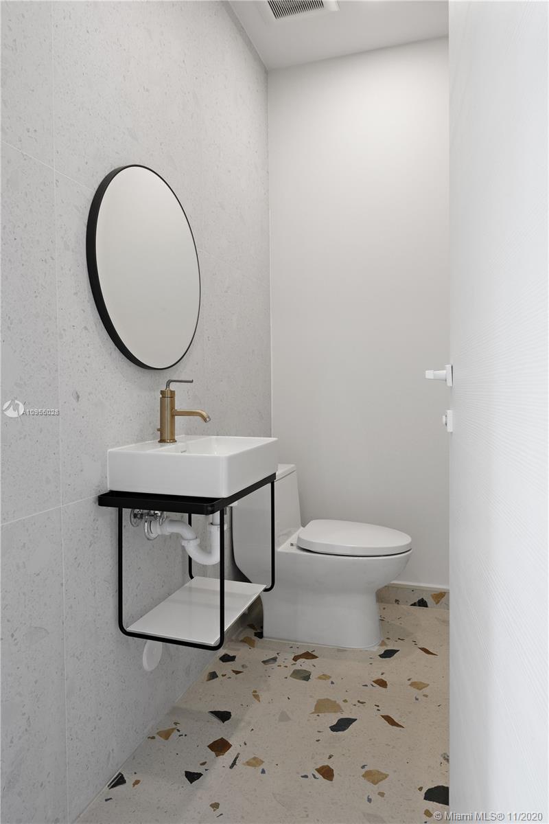 SILVER BLUFF EST SEC C - Residential
