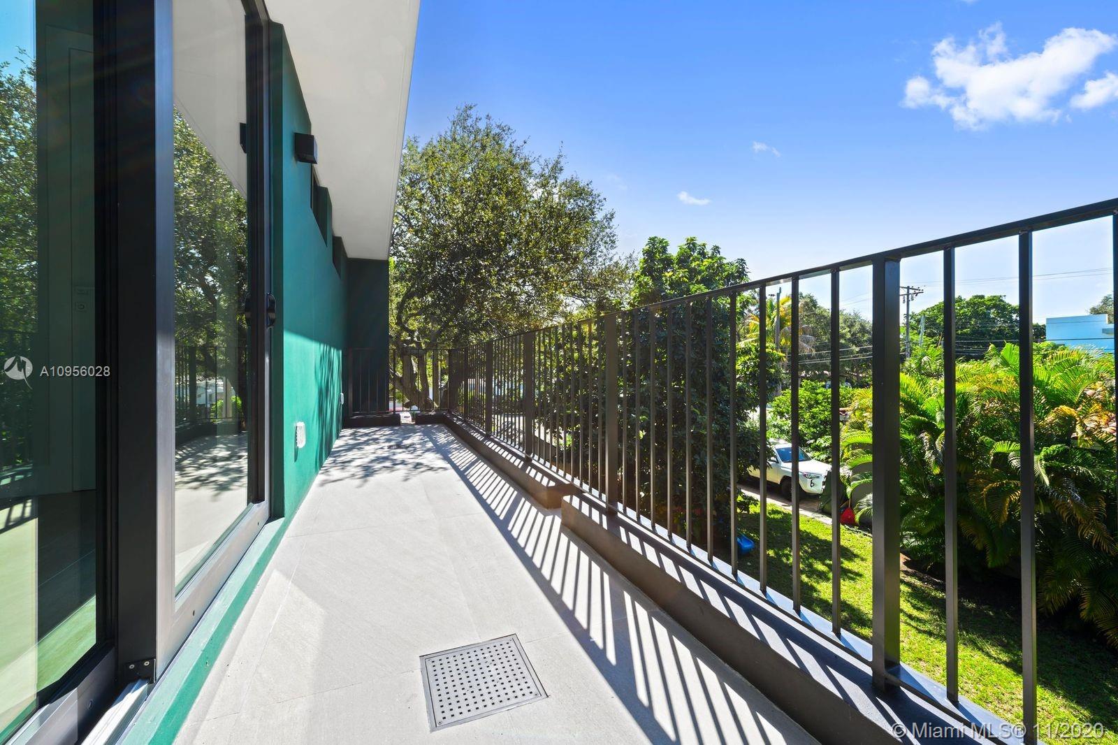SILVER BLUFF EST SEC C - Residential
