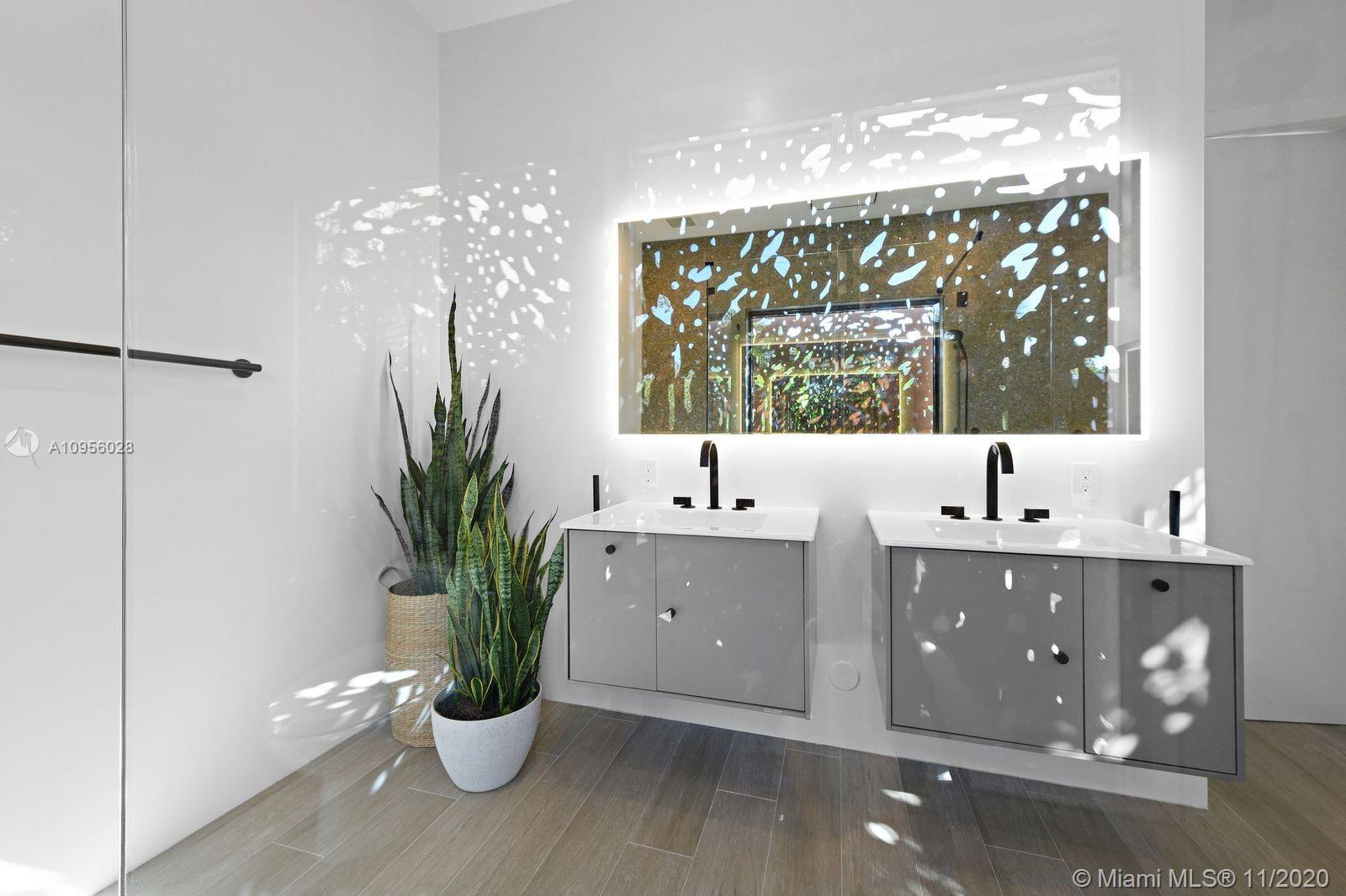 SILVER BLUFF EST SEC C - Residential