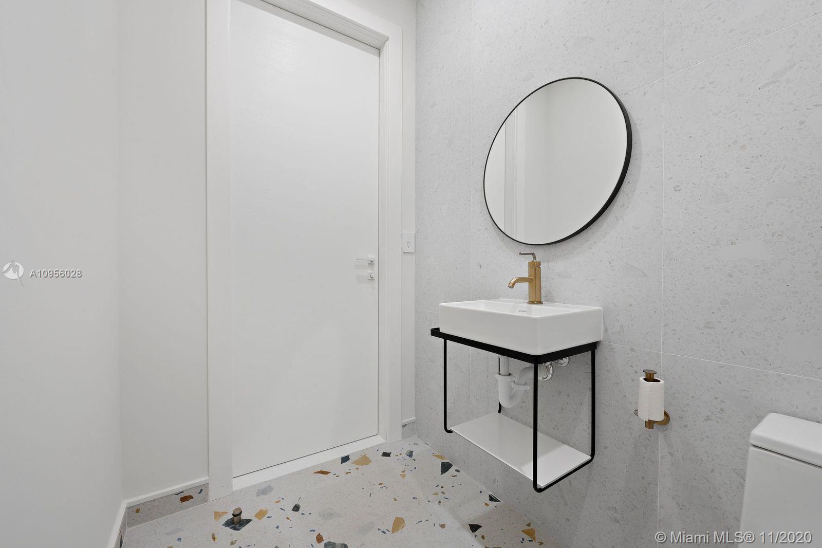 SILVER BLUFF EST SEC C - Residential
