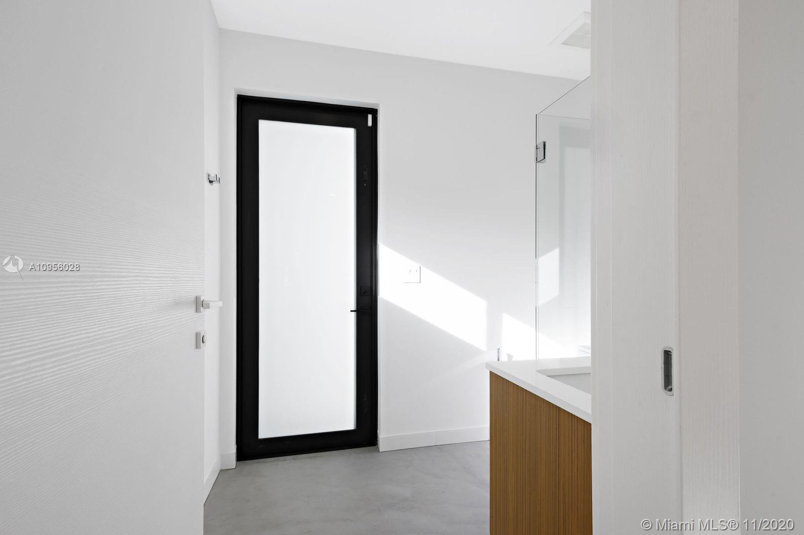 SILVER BLUFF EST SEC C - Residential