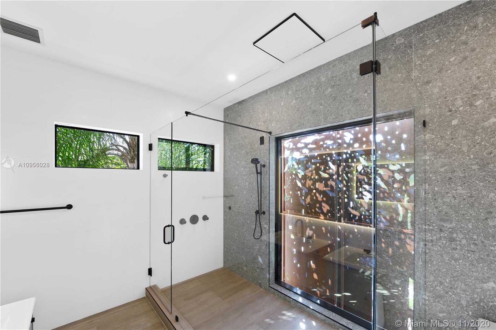 SILVER BLUFF EST SEC C - Residential