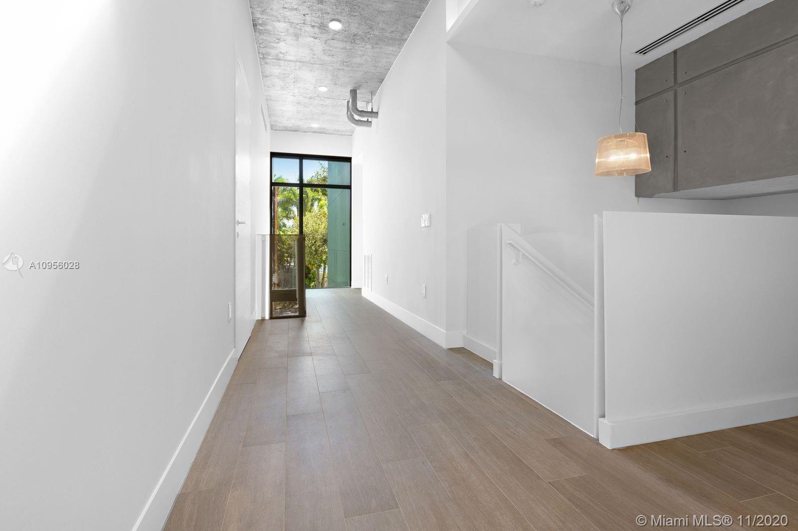 SILVER BLUFF EST SEC C - Residential