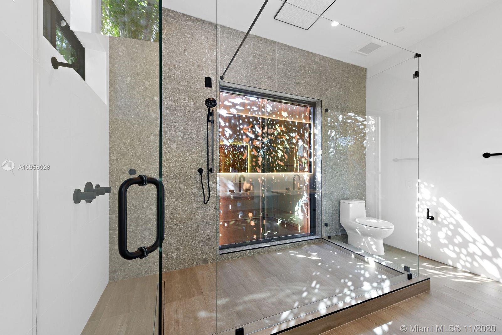SILVER BLUFF EST SEC C - Residential