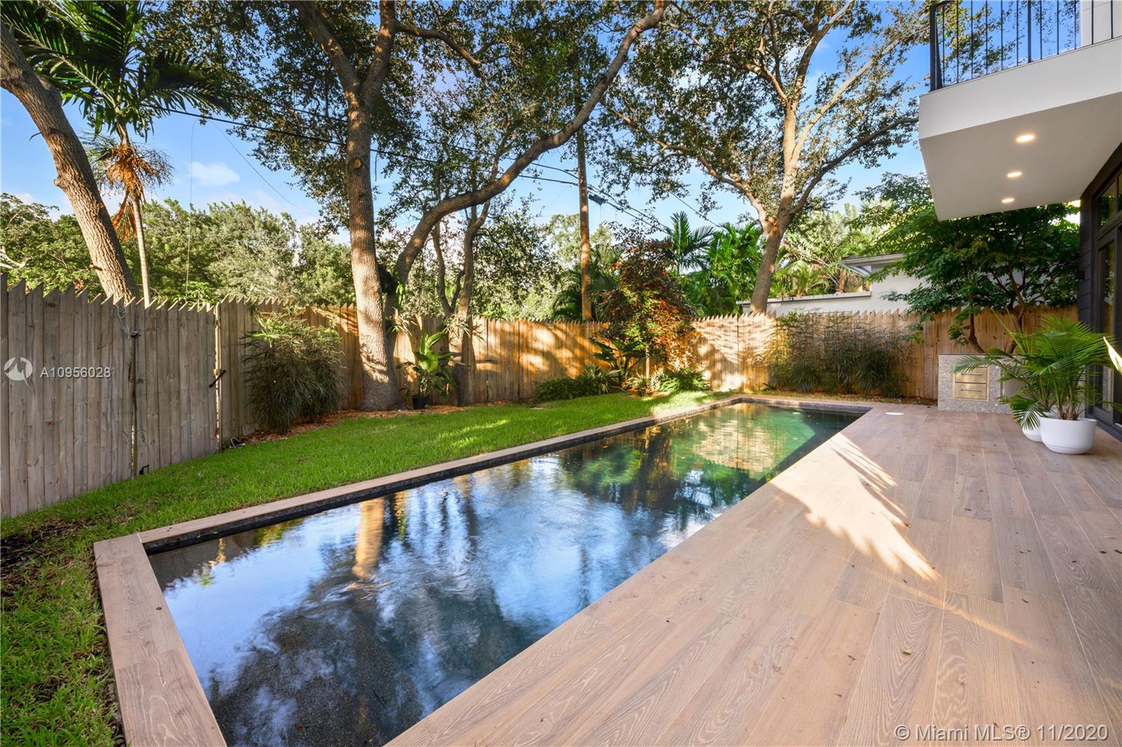 SILVER BLUFF EST SEC C - Residential