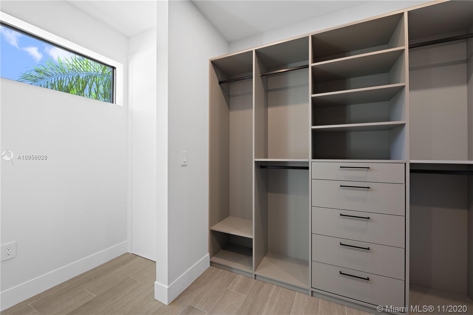 SILVER BLUFF EST SEC C - Residential
