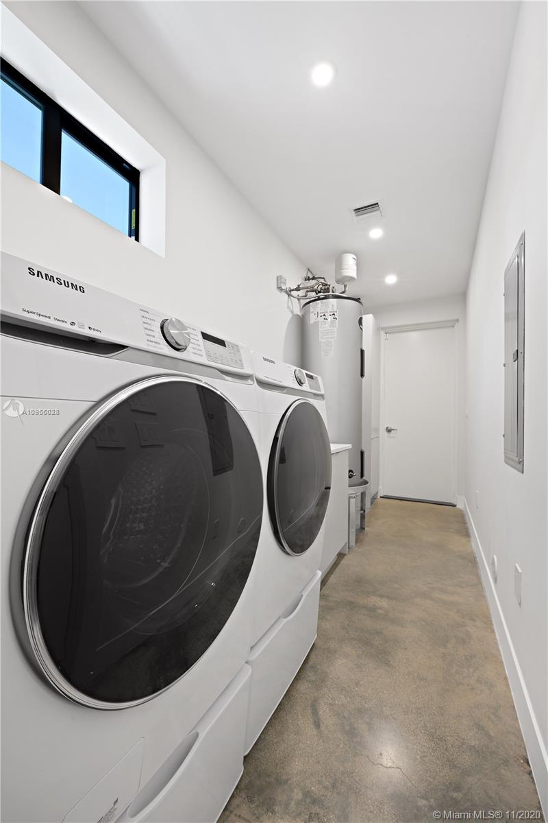 SILVER BLUFF EST SEC C - Residential