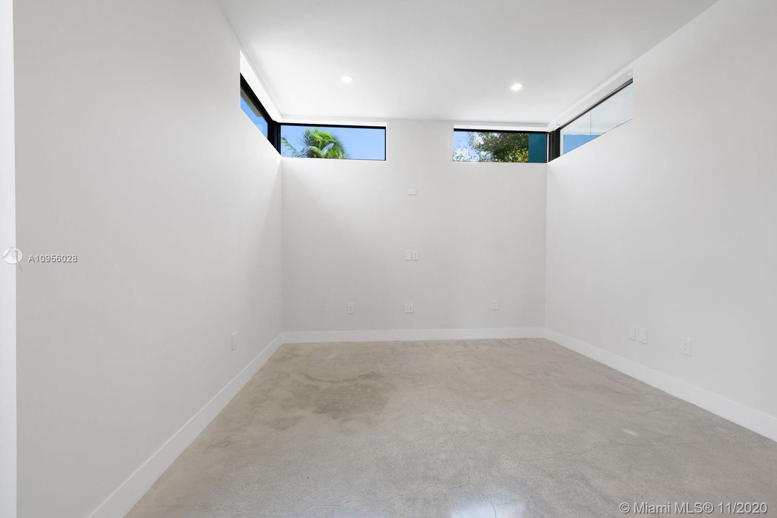 SILVER BLUFF EST SEC C - Residential