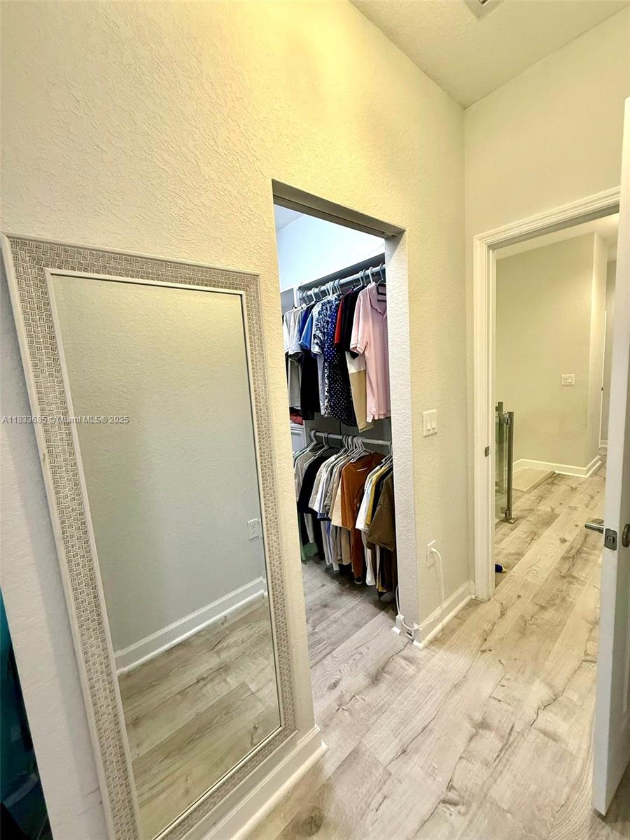 VIA VENTURA NEIGHBORHOOD - Residential Lease