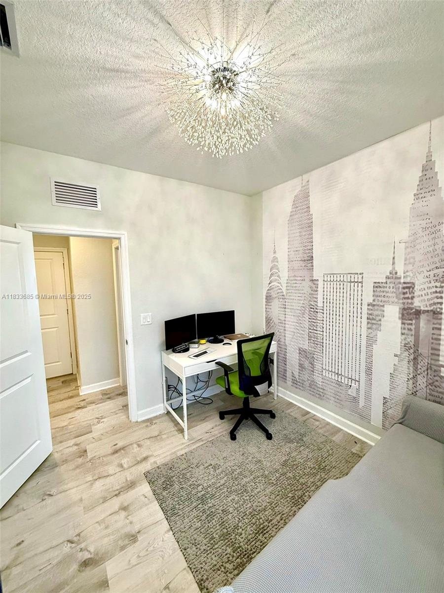 VIA VENTURA NEIGHBORHOOD - Residential Lease